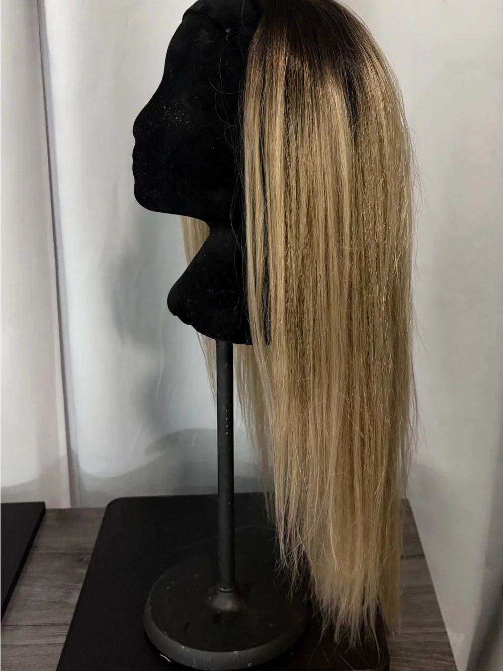 NEW Long Straight Medium Blond Crown Headband Wig Standard Cap